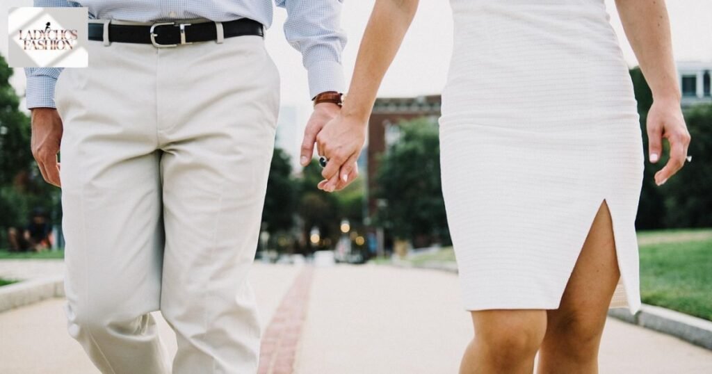 Tech-Integrated Clothing and Smart Fashion